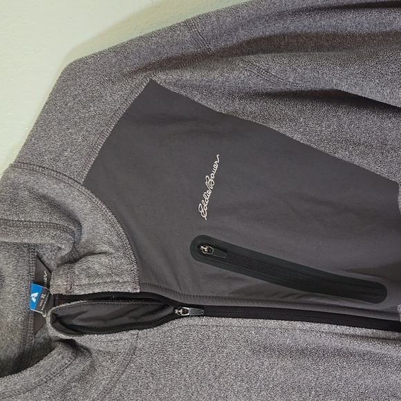 Eddie Bauer Gray 1/4 Zip Fleece Jacket Size XL - Picture 3 of 6